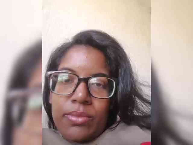 IndianBeaut webcam
