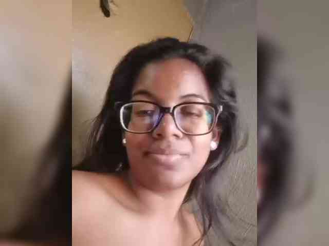 IndianBeaut webcam