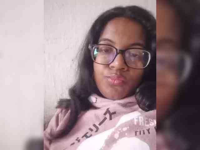 IndianBeaut Live Webcam on BongaCams