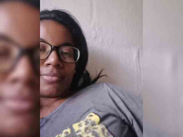 IndianBeaut webcam