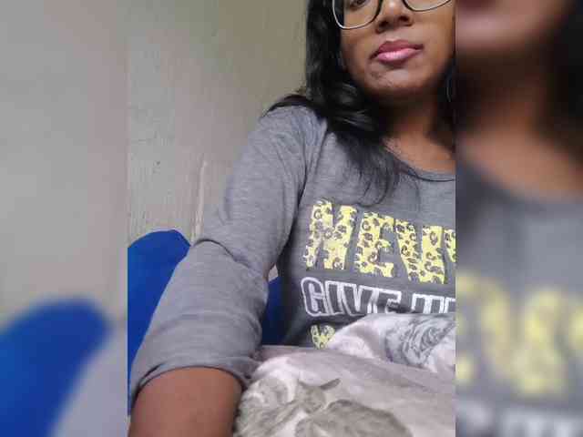 IndianBeaut webcam