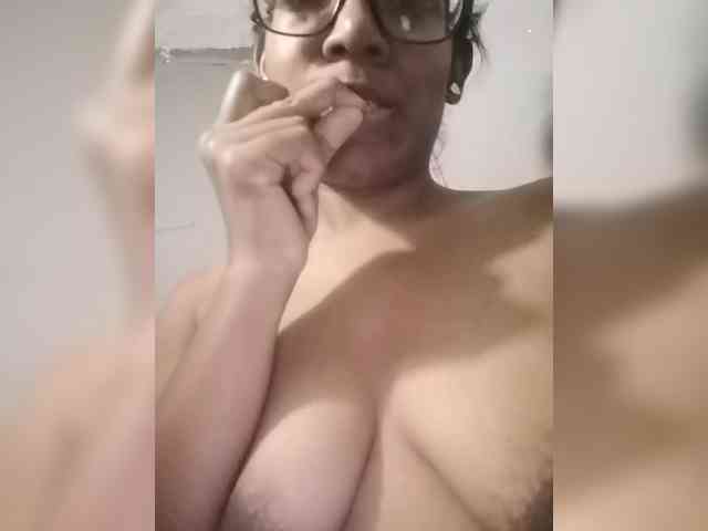 IndianBeaut webcam