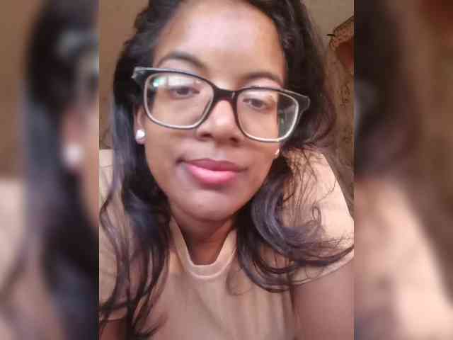 IndianBeaut webcam