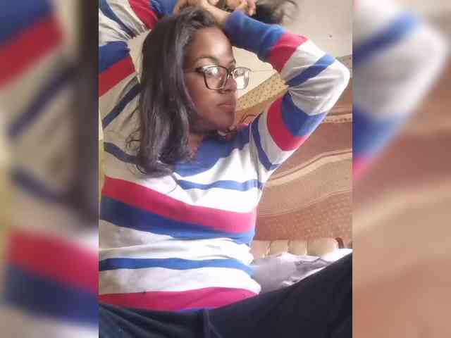 IndianBeaut webcam