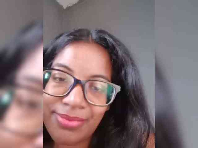 IndianBeaut webcam
