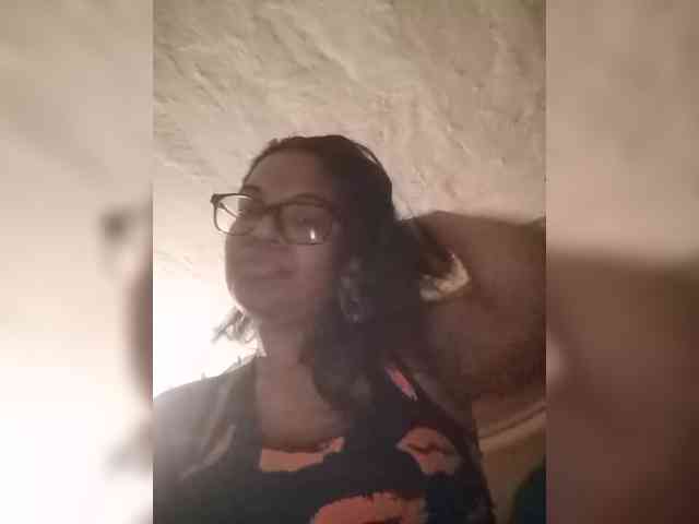 IndianBeaut webcam