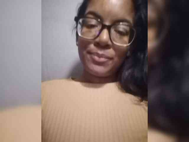 IndianBeaut webcam