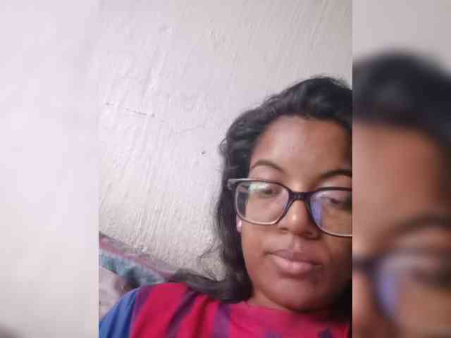 IndianBeaut webcam