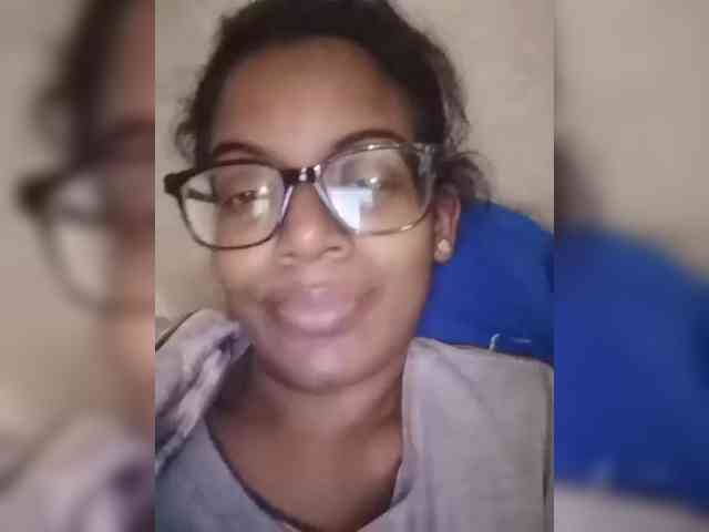 IndianBeaut webcam
