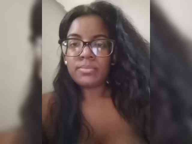IndianBeaut webcam