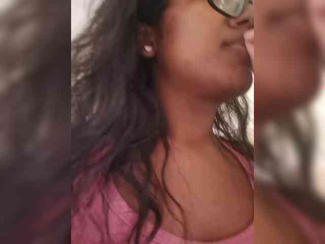 IndianBeaut webcam