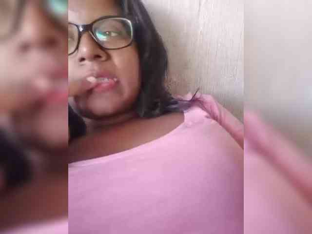 IndianBeaut webcam