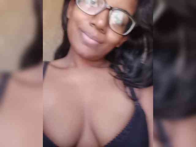 IndianBeaut webcam
