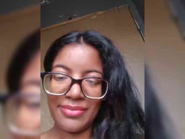 IndianBeaut webcam