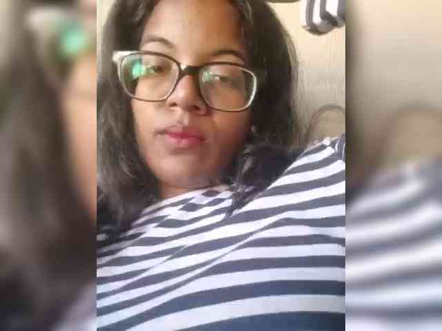IndianBeaut webcam
