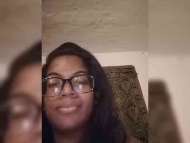 IndianBeaut webcam