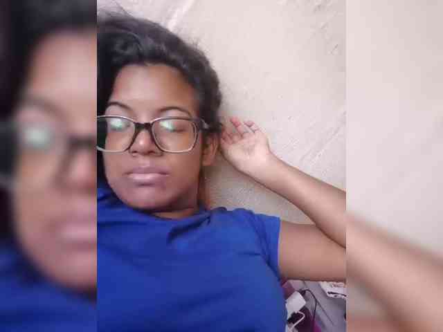 IndianBeaut webcam