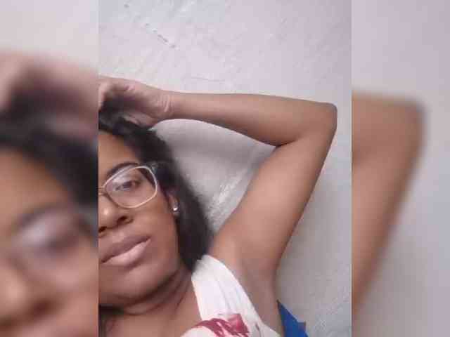 IndianBeaut webcam