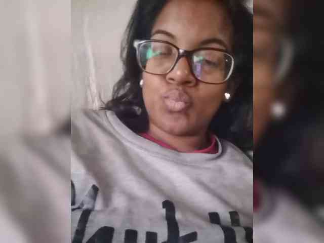IndianBeaut webcam