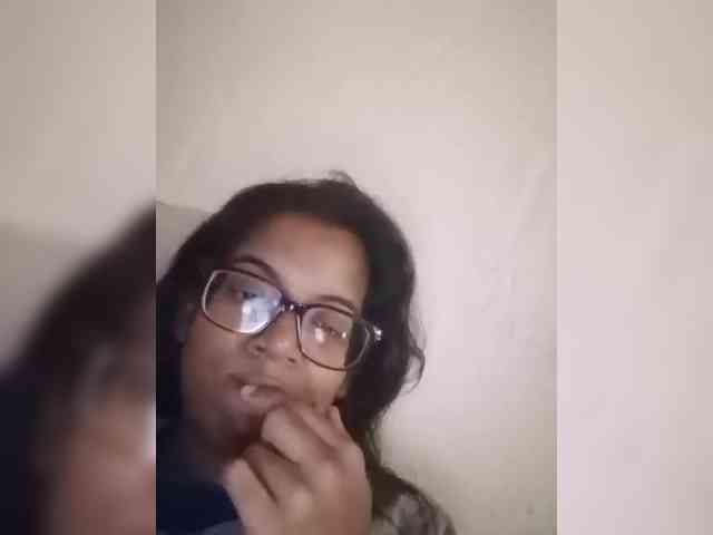IndianBeaut webcam