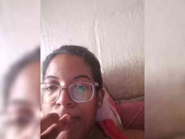 IndianBeaut Live Webcam on BongaCams