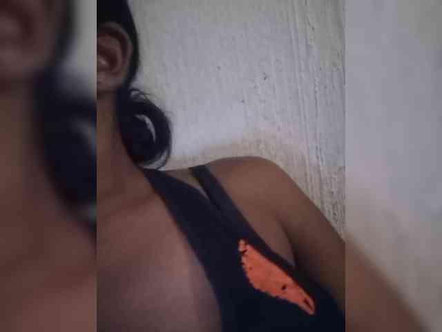 IndianBeaut webcam
