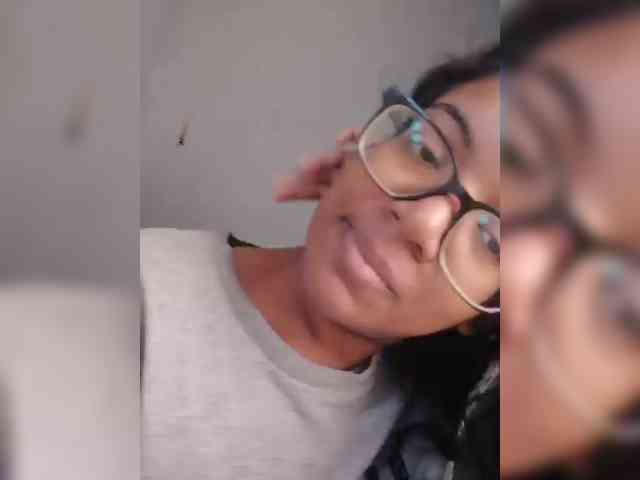 IndianBeaut webcam