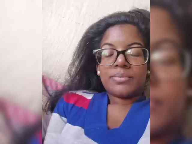 IndianBeaut webcam
