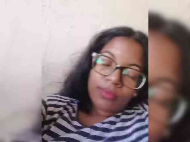 IndianBeaut webcam