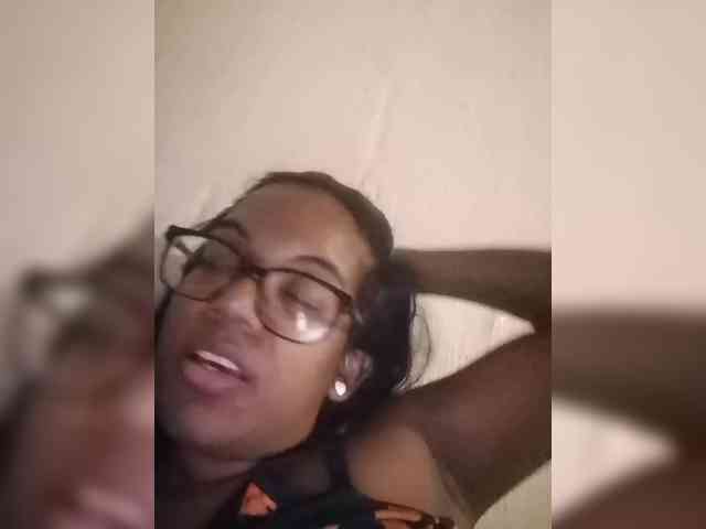 IndianBeaut webcam