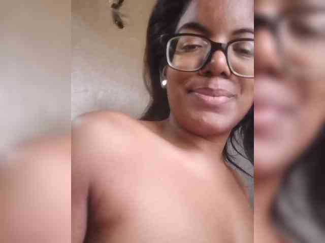 IndianBeaut webcam