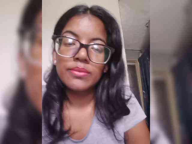 IndianBeaut webcam