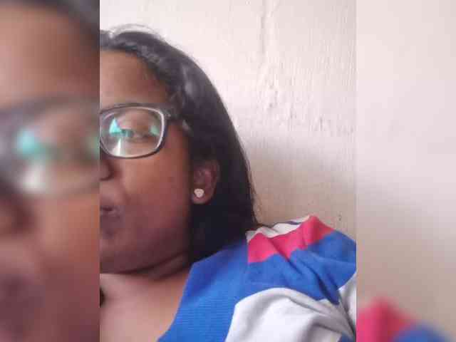 IndianBeaut webcam