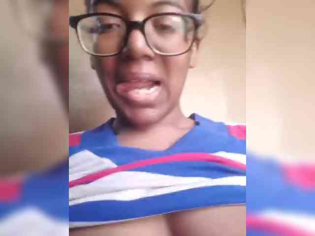 IndianBeaut webcam