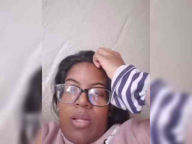 IndianBeaut webcam