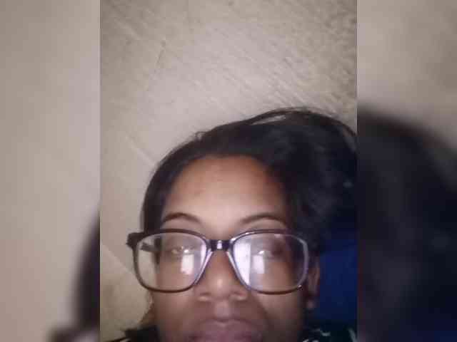 IndianBeaut webcam