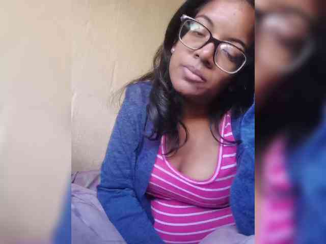 IndianBeaut webcam