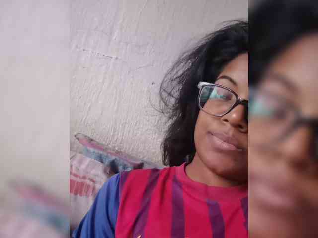 IndianBeaut webcam