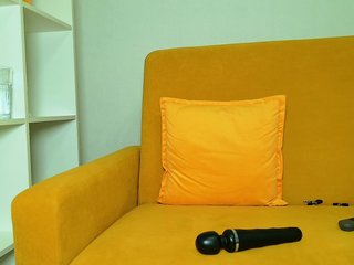 Brenda-M00n Porn Show
