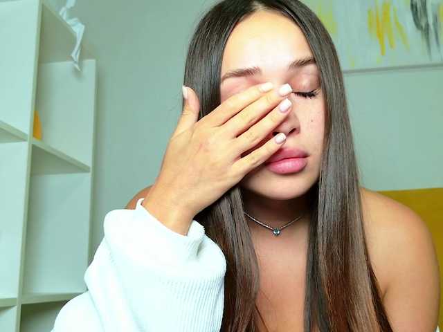  Brenda-M00n chat room
