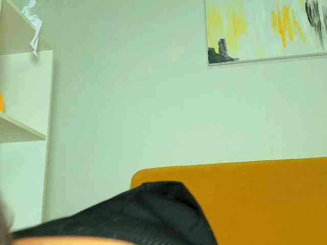 Brenda-M00n webcam