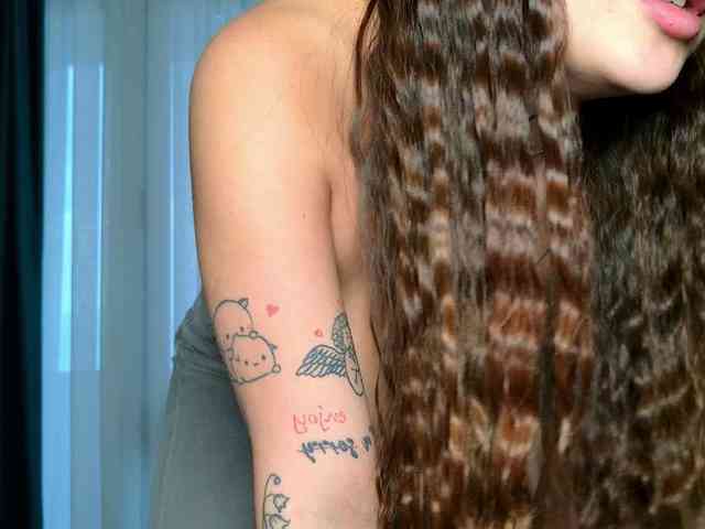 Brenda-M00n webcam
