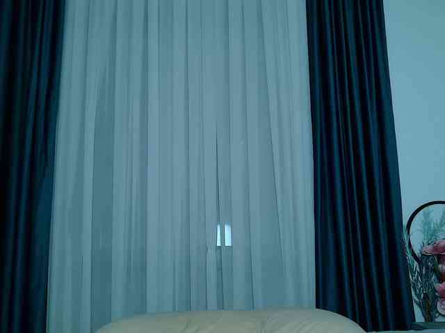 Brenda-M00n webcam