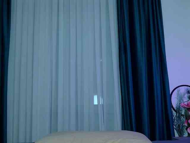 Brenda-M00n webcam
