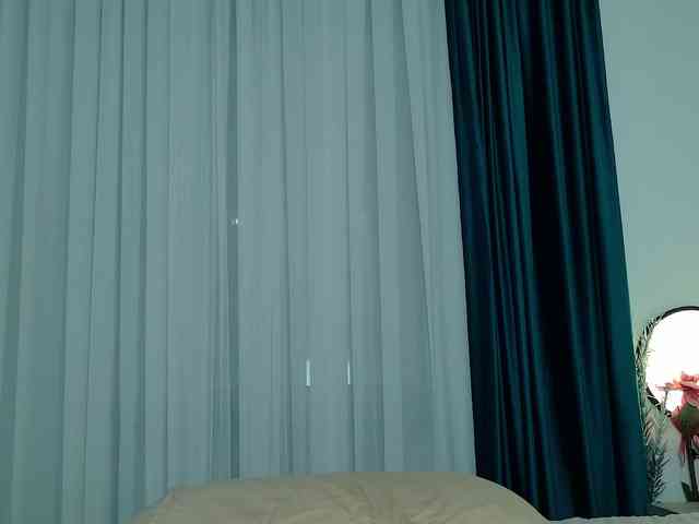 Brenda-M00n webcam