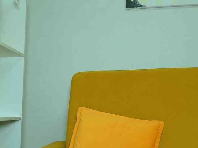 Brenda-M00n webcam