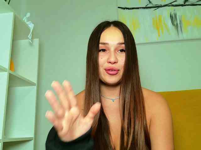 Brenda-M00n webcam