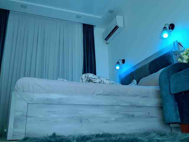 Brenda-M00n Brenda-M00n