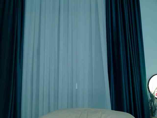Brenda-M00n webcam