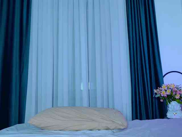 Brenda-M00n webcam